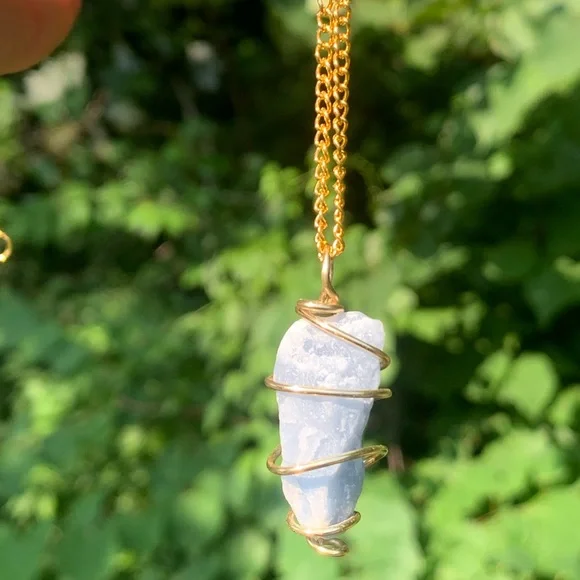 Raw angelite stone necklace - Picture 1 of 4
